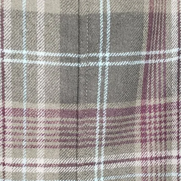 Eddie Bauer  Wool Blend  Green Burgundy Plaid Mini Skirt Women's Size 10 - Picture 4 of 5